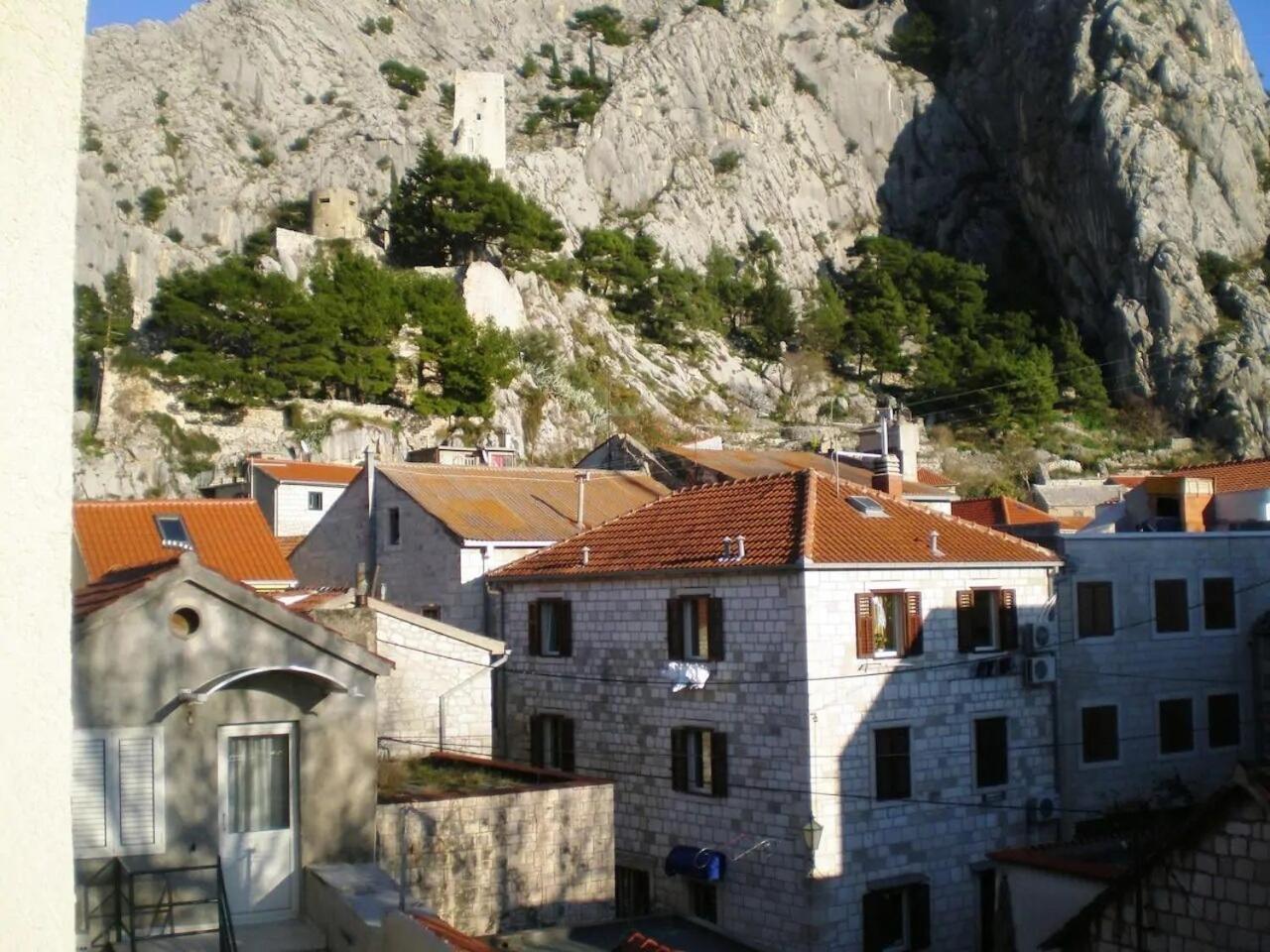 Apartment Toma Omiš Exteriér fotografie